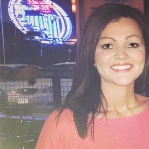 Meet your Posher, Lydia